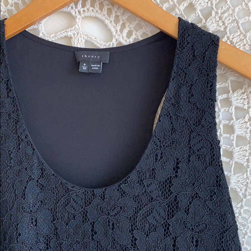 THEORY black lace sleeveless blouse. XS (tp)